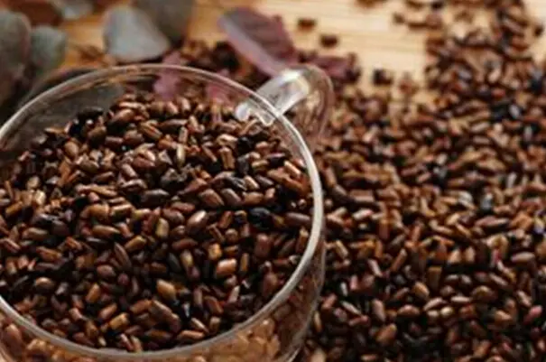 Cassia seed regulating blood lipids and aiding weight management