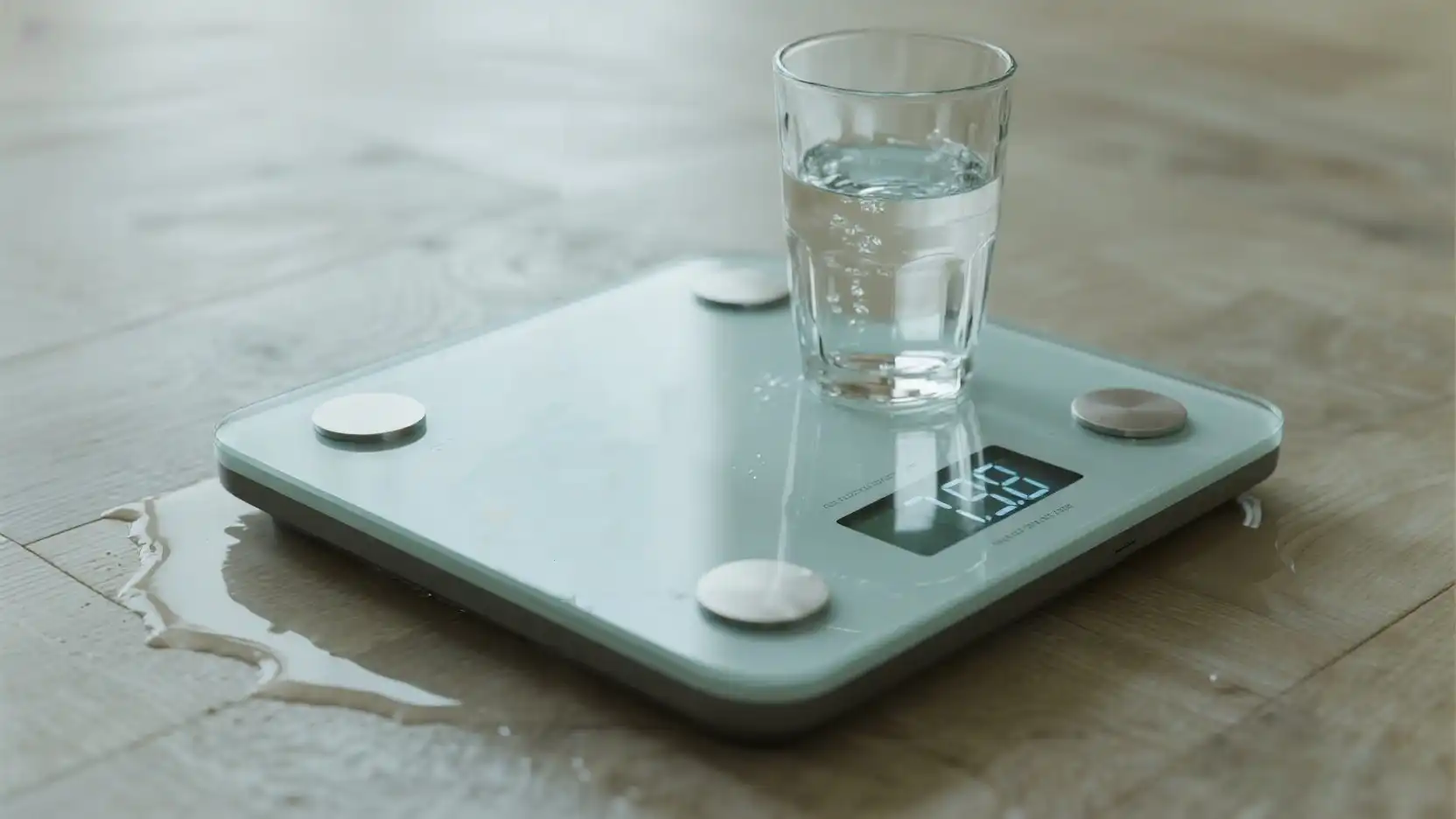 Detox Tea Water Weight vs. Fat Loss