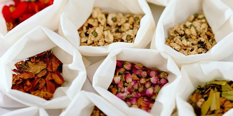 The principle of traditional Chinese medicine detox tea for weight loss