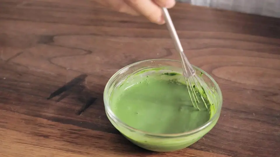 Matcha-based matcha liquid, used for making desserts Matcha-based matcha liquid, used for making desserts