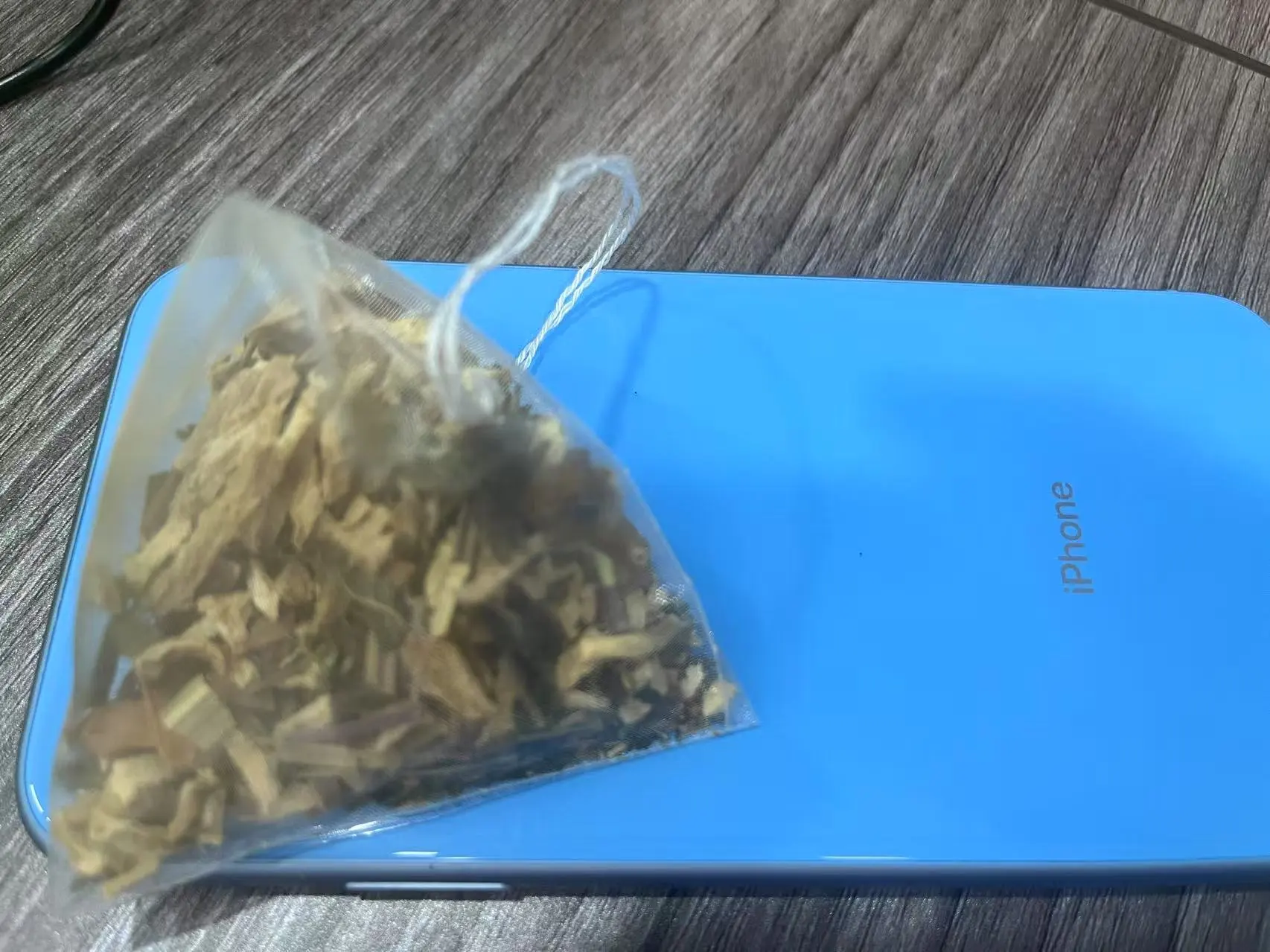 Laicuherb's majority of tea bags are packaged in triangular shapes