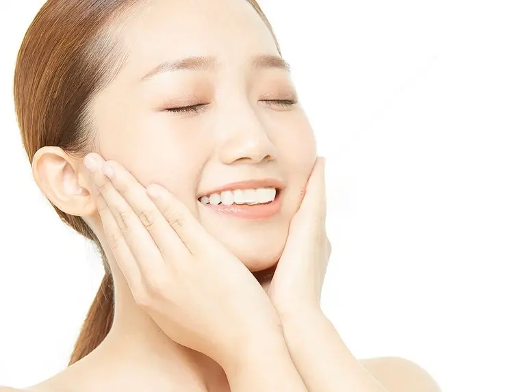 The polyphenols and antioxidant components in tea can effectively promote skin hydration and luster The polyphenols and antioxidant components in tea can effectively promote skin hydration and luster